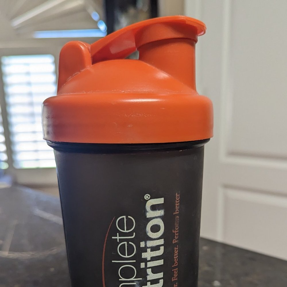 3 for $10 ⭐ 20 oz Complete Nutrition Blender Bottle